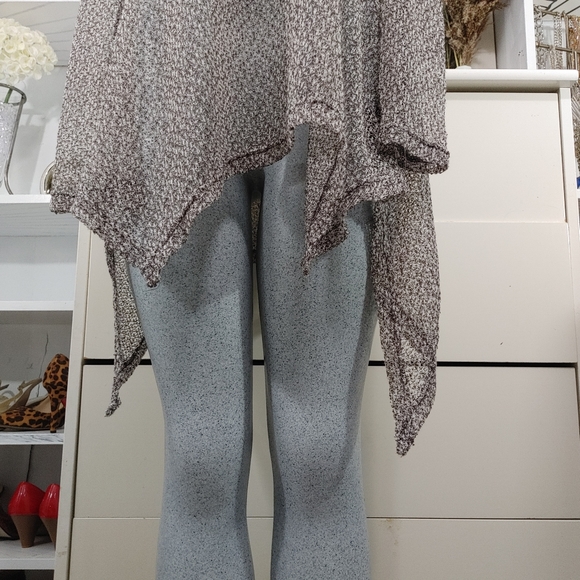 Seduction Sweater Asymmetrical Hem Size M - Picture 3 of 8